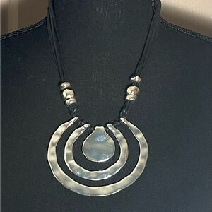 Chic Silver Pendant Necklace
